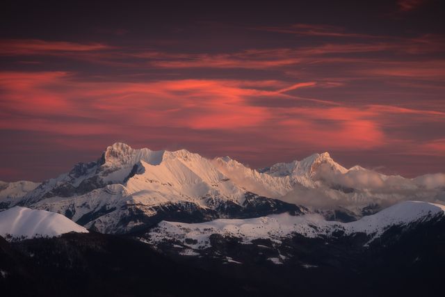 Ciel de feu sur le Dévoluy